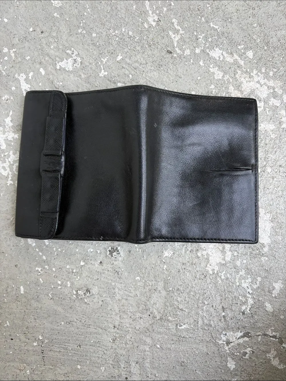 Ferragamo bow wallet